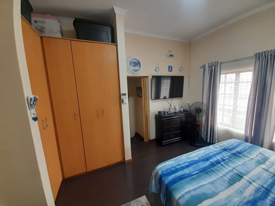 3 Bedroom Property for Sale in Waterval East North West